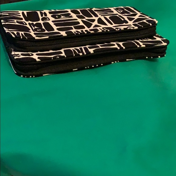 Thirty-One Wallet - Picture 3 of 5